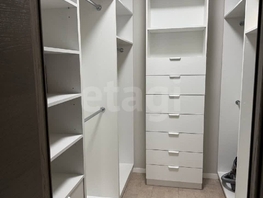 Продается 4-комнатная квартира Тухачевского наб, 151.4 м², 130000 рублей