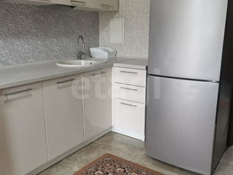Снять однокомнатную квартиру Звездная ул, 42 м², 27000 рублей