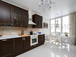 Продается 3-комнатная квартира Комарова проспект, 89  м&sup2;, 15290000 рублей