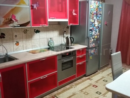 Продается 3-комнатная квартира Ивана Черных ул, 79.2 м², 7750000 рублей