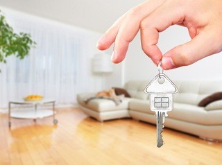 Собственникам жилья предложили сервис для дистанционной сдачи квартир в аренду