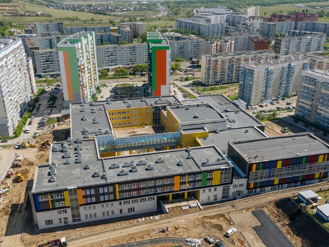 В Красноярске за 10 лет построили 28 школ и детских садов